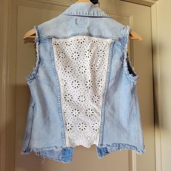 Lucky Brand Eyelet Cutoff Denim Jacket Vest - Picture 3 of 7
